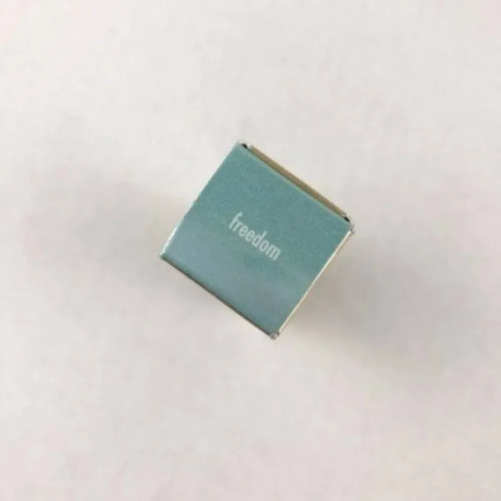Stila shimmer glow